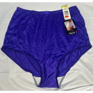 Vintage NWT Vanity Fair 6 M Satin Nylon Shimmery Granny Bikini Underwear Panties